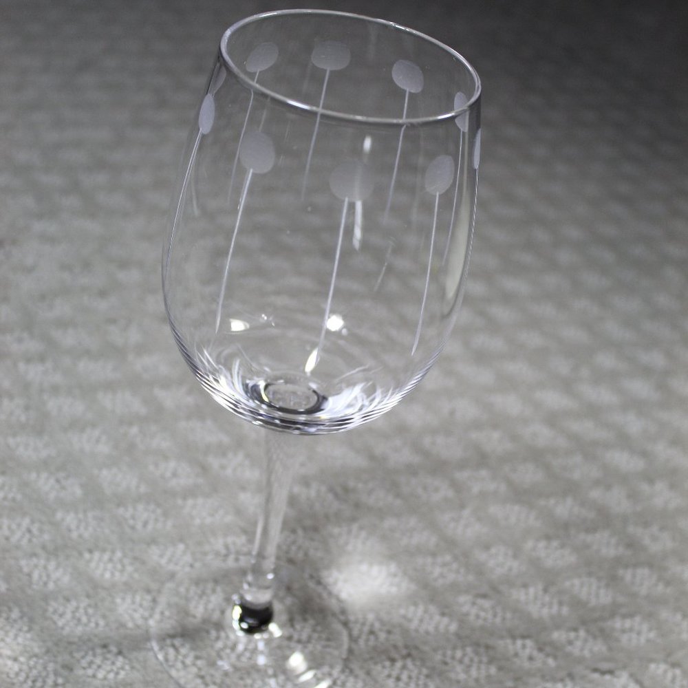 Mikasa Etched 9” Wine Glass